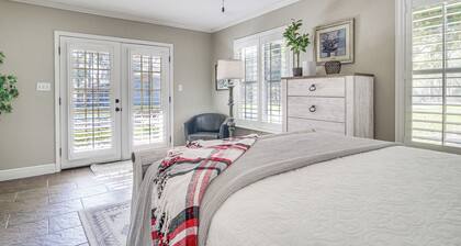 Walk to Beach: Waveland Retreat w/ Yard!