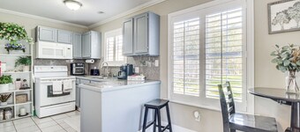 Waveland Retreat w/ Yard: Walkable Location