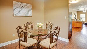 Interior - Cozy Lake Charles Abode w/ Private Patio! (Lake Charles)