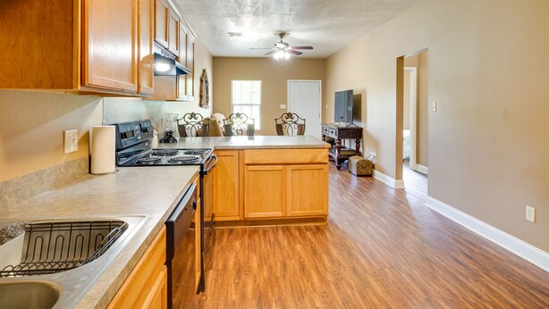 Private kitchen - Cozy Lake Charles Abode w/ Private Patio! (Lake Charles)
