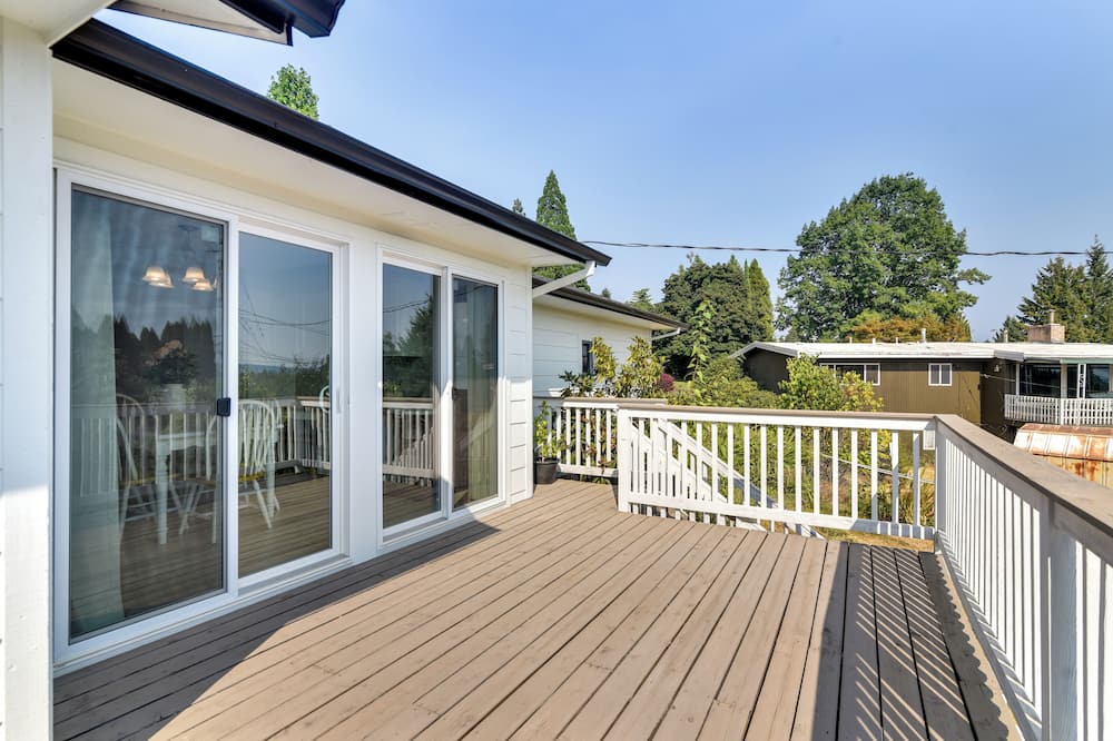 Serene Forest Grove Home w/ Deck & Stunning Views! - Forest Grove, MT