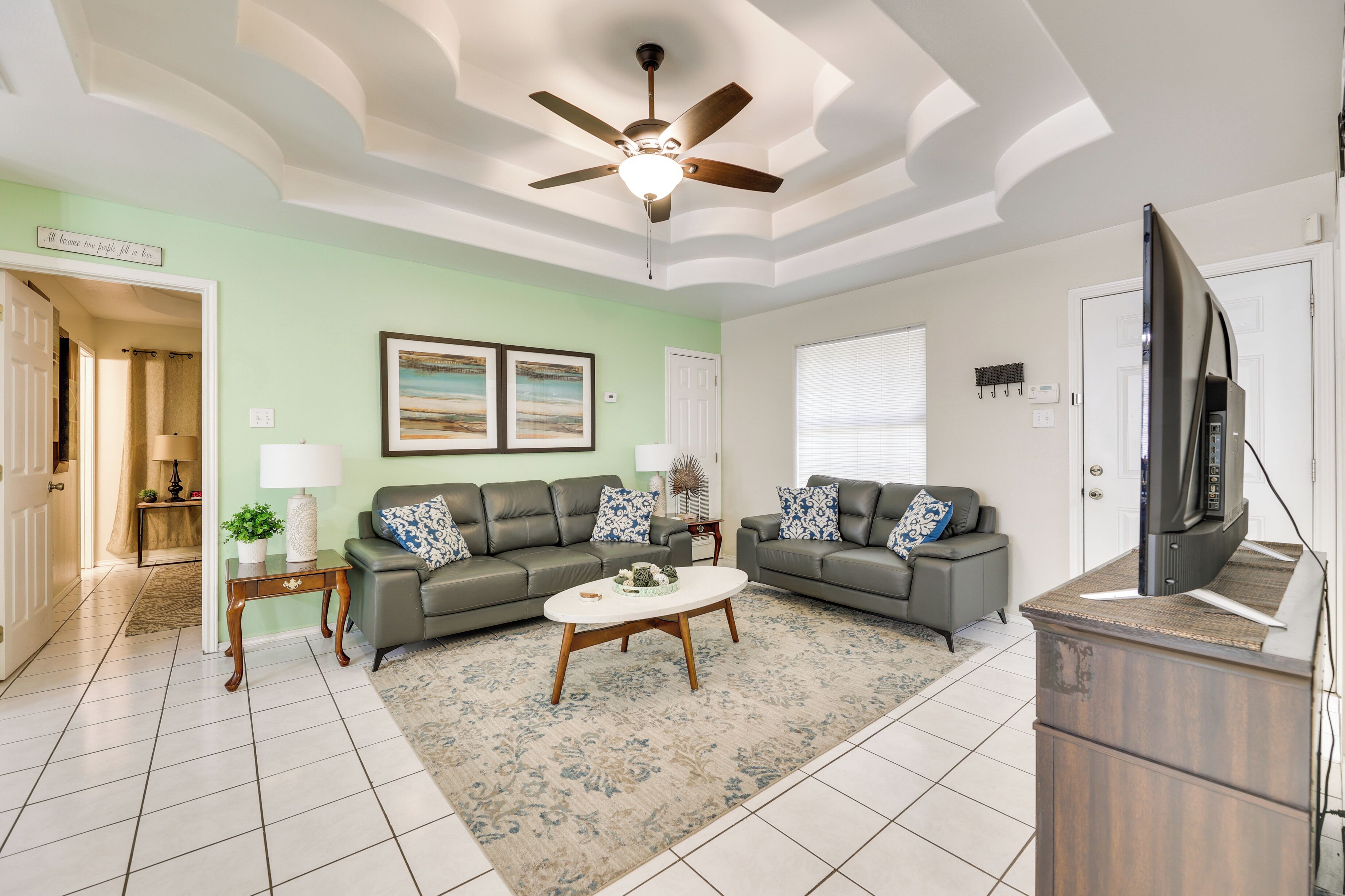 Apartment (2 Bedrooms) | Front of property