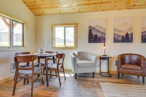 Dining - Mountain-view Montana Rental Cabin on Alpaca Farm! (Whitehall)
