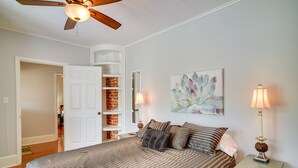 House (3 Bedrooms) | Interior - Lake Charles Vacation Rental - Walk to the Lake! (Lake Charles)