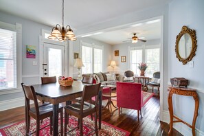 Interior - Lake Charles Vacation Rental - Walk to the Lake! (Lake Charles)