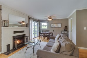 Cottage (2 Bedrooms) | Interior