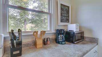 Cottage (2 Bedrooms) | Interior