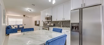 Modern Home in Edinburg: Half-mi Walk to Utrgv!
