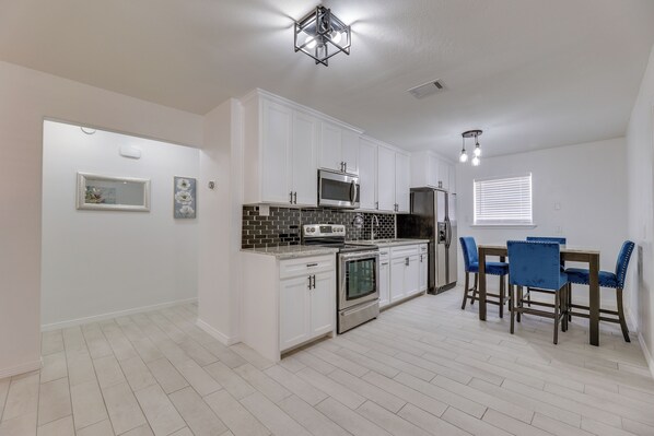 單棟房屋 (3 Bedrooms) | 內部