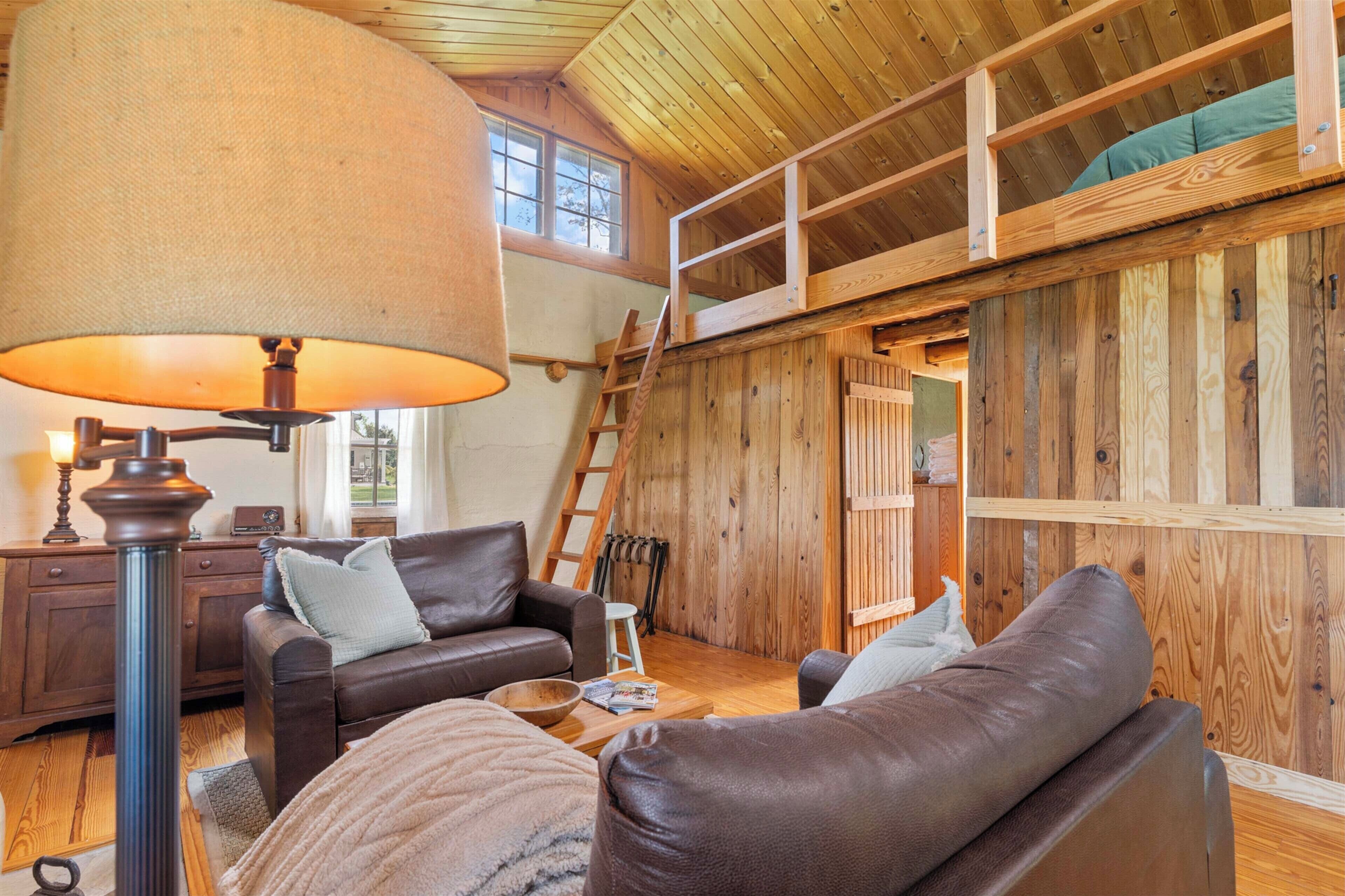 Apartment (0 Bedroom) | Interior