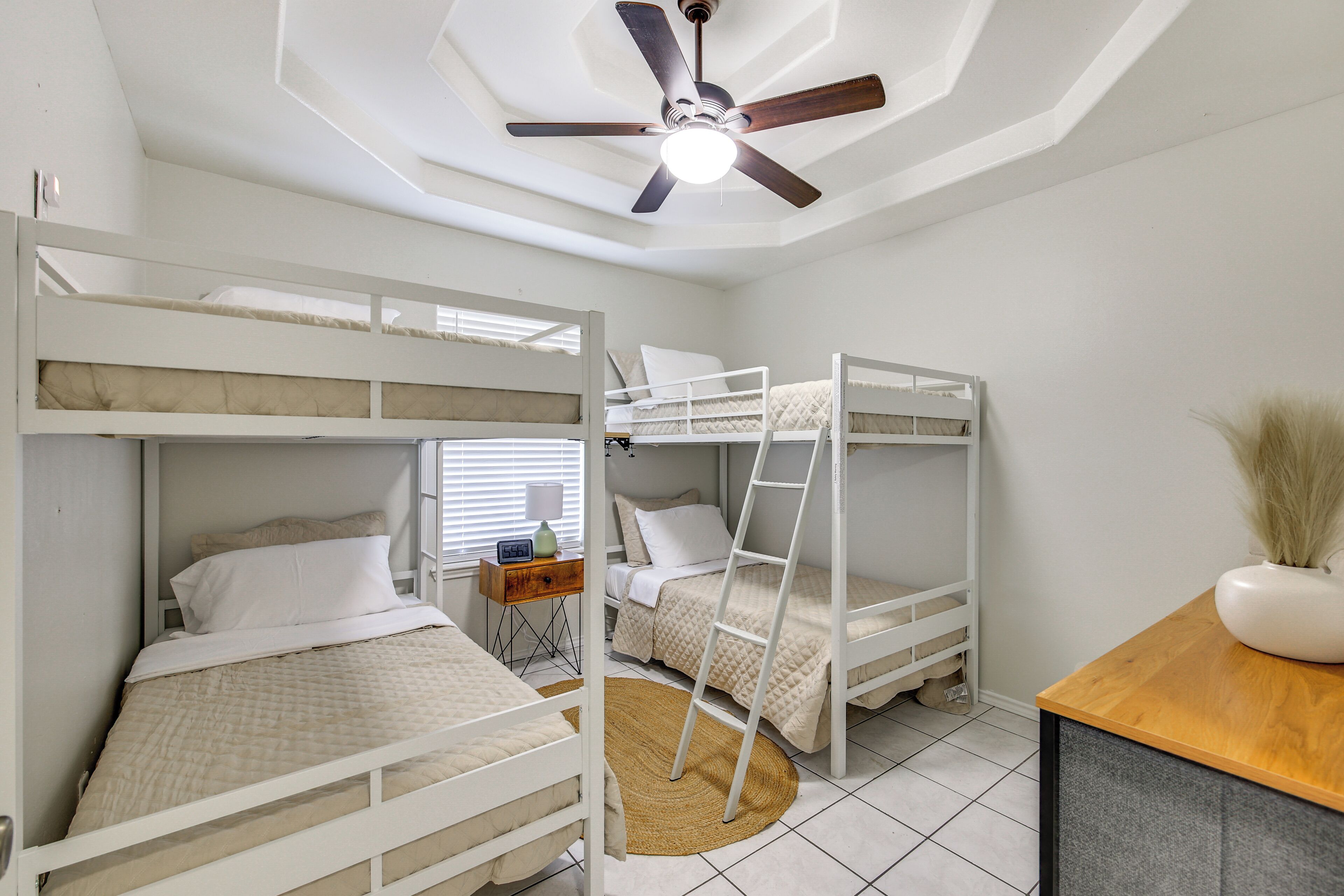 Apartment (2 Bedrooms) | Bahagian dalam