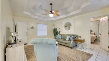 Apartment (2 Bedrooms) | Bahagian dalam