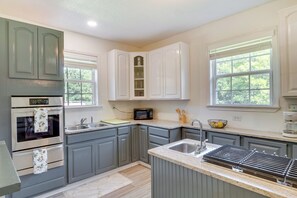 House (4 Bedrooms) | Front of property - Renovated Louisiana Rental Near Mississippi River (Ferriday)