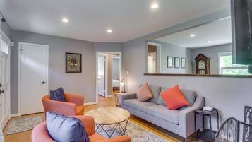 House (4 Bedrooms) | Interior