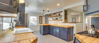 Charming Retreat in Charlottesville w/ Deck!