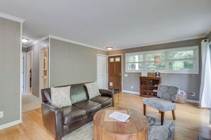 Cottage (2 Bedrooms) | Interior