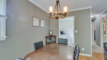 Cottage (2 Bedrooms) | Interior