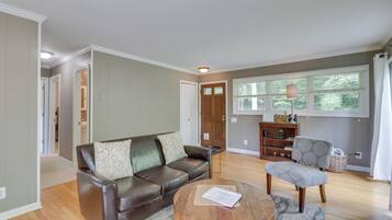 Cottage (2 Bedrooms) | Interior