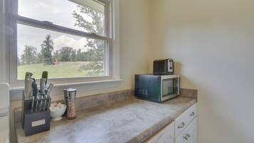 Cottage (2 Bedrooms) | Interior