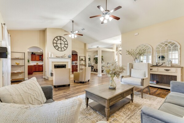 單棟房屋 (4 Bedrooms) | 內部