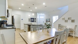 Dining - Family-friendly Frankford Townhome With Game Room! (Millville)