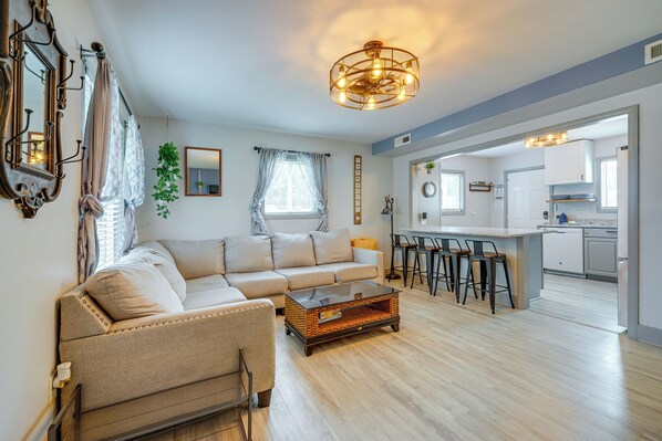 House (4 Bedrooms) | Front of property