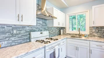 Casa (2 Bedrooms) | Interior