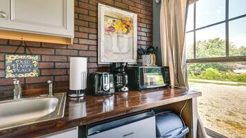 Apartment (0 Bedroom) | Interior