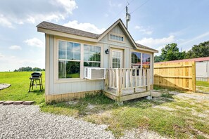 Apartment (0 Bedroom) | Interior - Brownsville Studio Cottage - Walk to Mammoth Cave! (Brownsville)