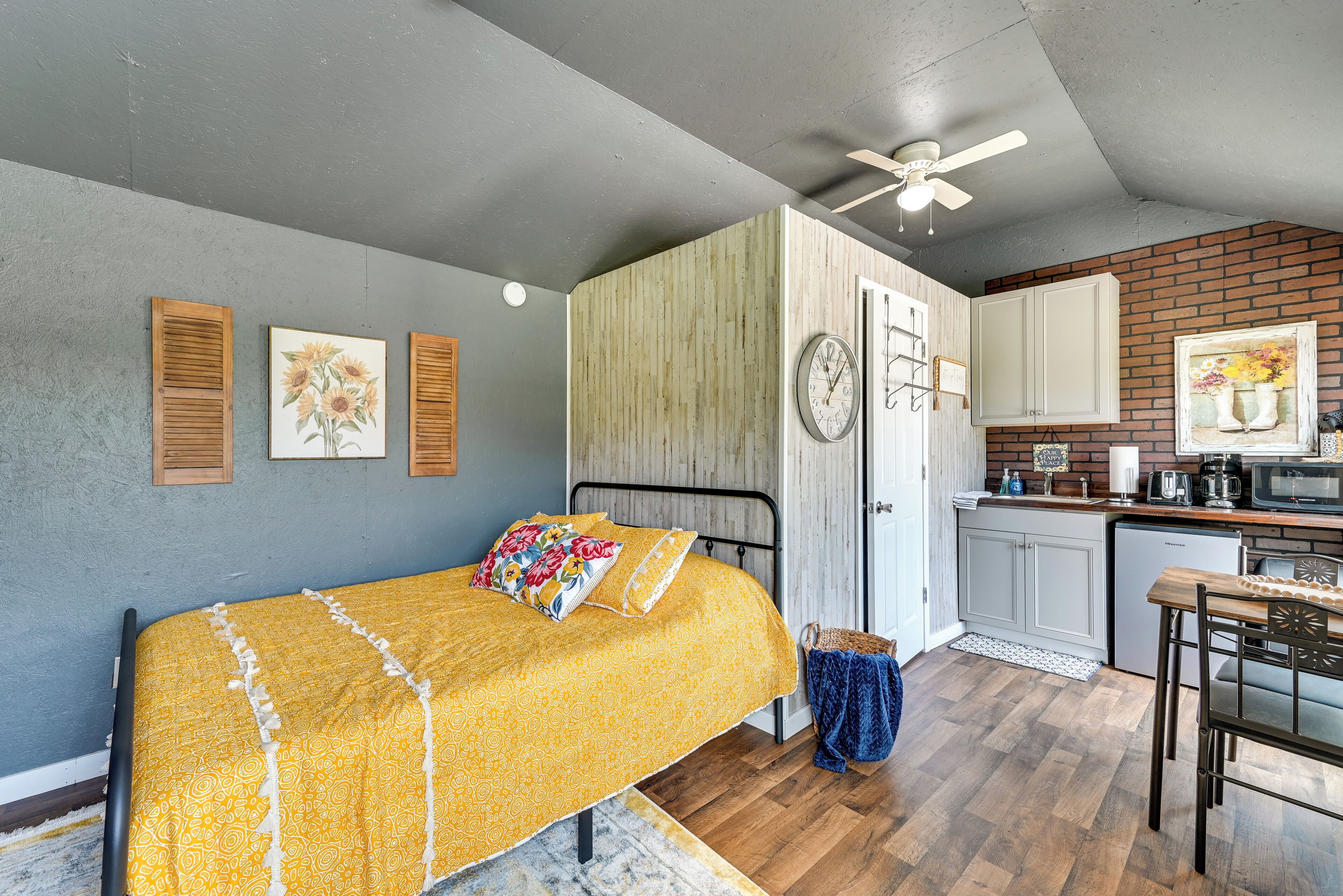 Apartment (0 Bedroom) | Front of property