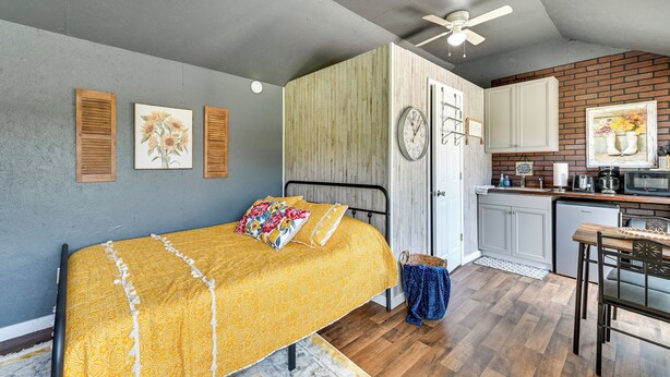 Căn hộ (0 Bedroom) | Mặt tiền nơi lưu trú