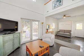 Apartment (0 Bedroom) | Interior - Coastal North Carolina Abode - Rooftop Water Views (Morehead City)