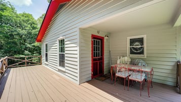 Cottage (2 Bedrooms) | Interior