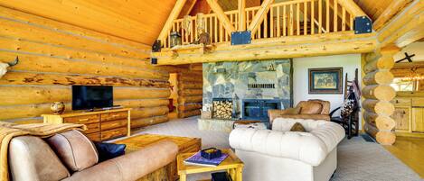 House (4 Bedrooms) | Living area | TV, fireplace