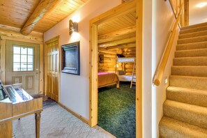 House (4 Bedrooms) | Interior - Roberts A-frame Log Cabin Near Red Lodge Mountain! (Roberts)