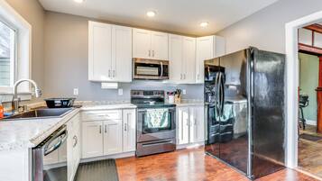 Nhà (3 Bedrooms) | Nội thất