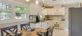 Family-friendly Blacksburg Retreat w/ Playground!