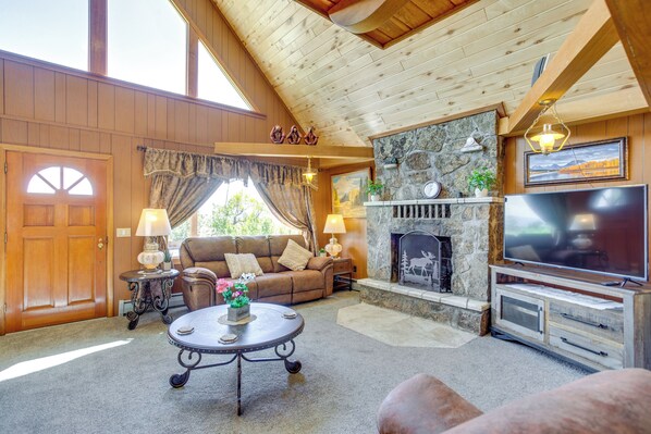House (4 Bedrooms) | Interior - Sunny Cedaredge Home w/ Mtn Views - Hike & Fish! (Cedaredge)