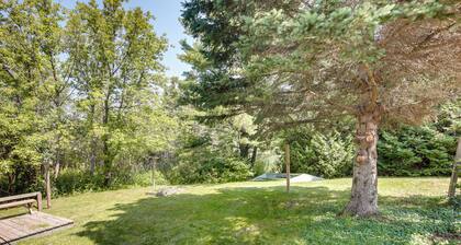 Pet-friendly Michigan Getaway w/ Porch & Kayaks!
