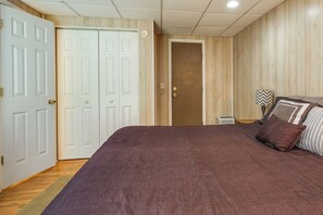 Apartment (0 Bedroom) | Interior