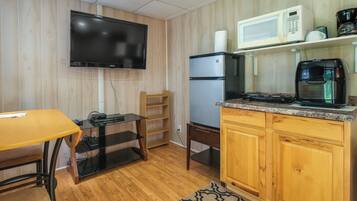 Apartment (0 Bedroom) | Interior