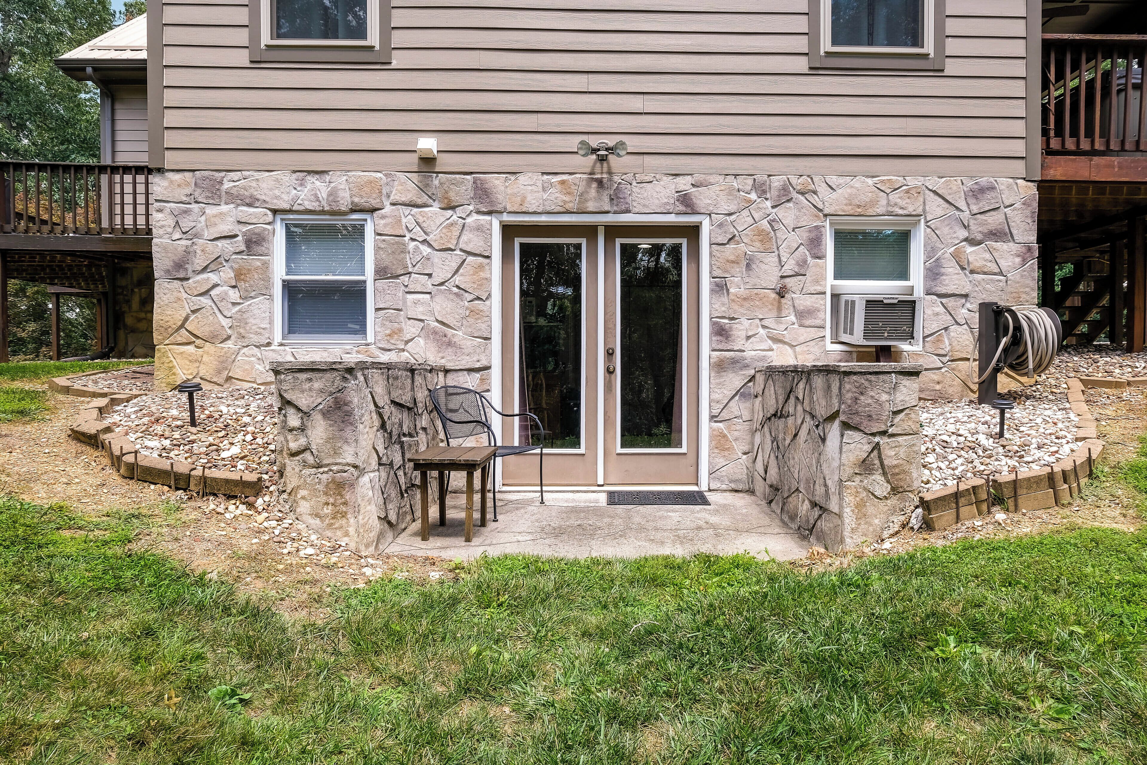 Apartment (0 Bedroom) | Front of property