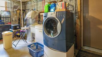 Apartment (0 Bedroom) | Interior