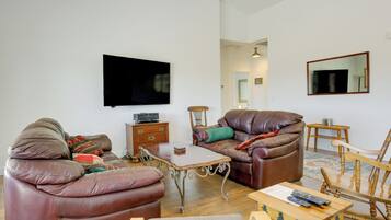 Cottage (2 Bedrooms) | Interior