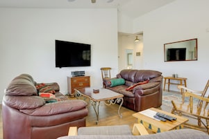 Cottage (2 Bedrooms) | Interior