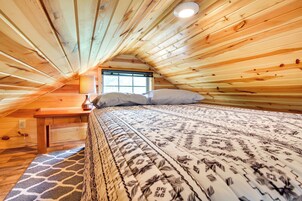 House (1 Bedroom) | Interior