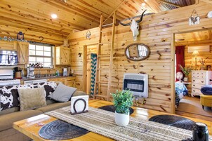 House (1 Bedroom) | Interior