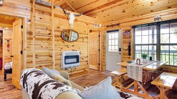 House (1 Bedroom) | Interior