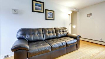 Apartment (0 Bedroom) | Interior