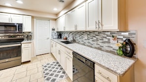 Unclassified image, 2 of 26, button - Caldwell Apartment w/ Pool: 3 Mi to Downtown! (Caldwell)